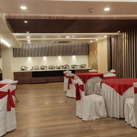 Hotel Poseidon Inn 러크나우 외부 사진